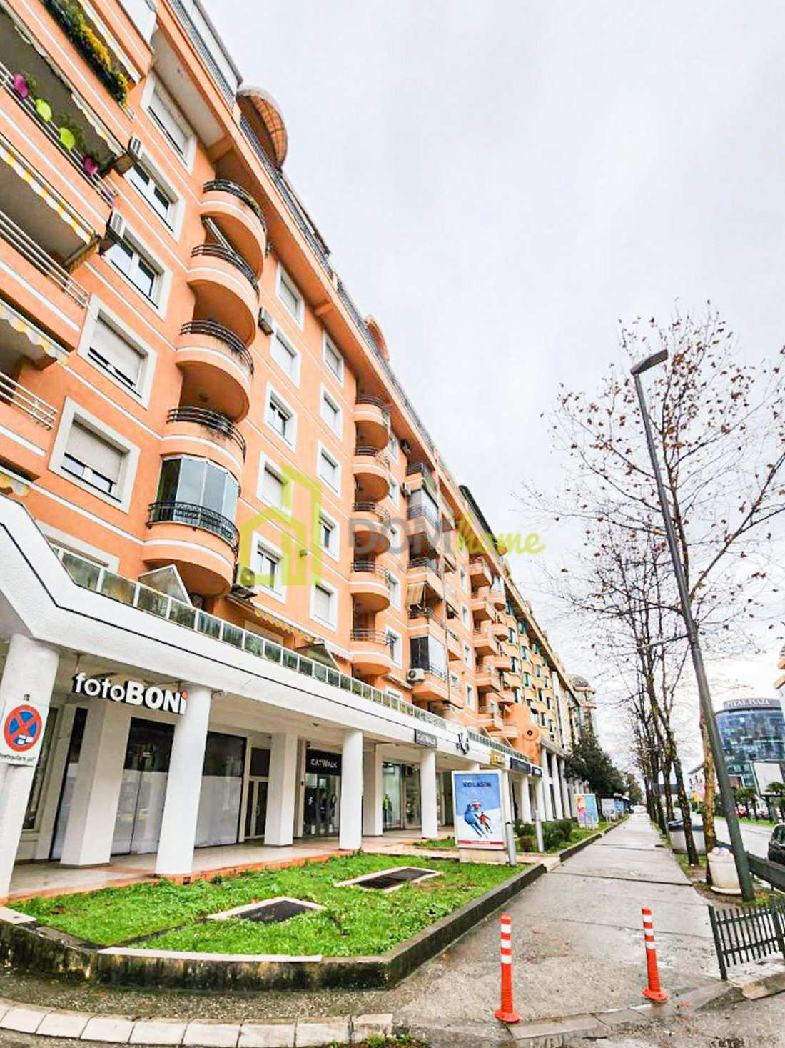 Poslovni prostor 150m2, Preko Morače